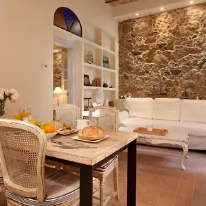 https://cozy-romantic-luxury-in-trendy-gracia.catalonia-hotels.com