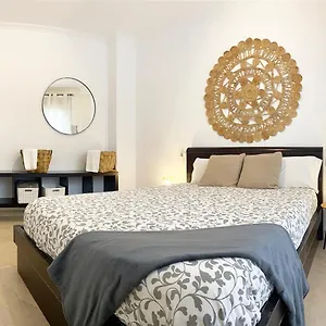 https://apartamentos-la-calahorra.es-andalucia.com